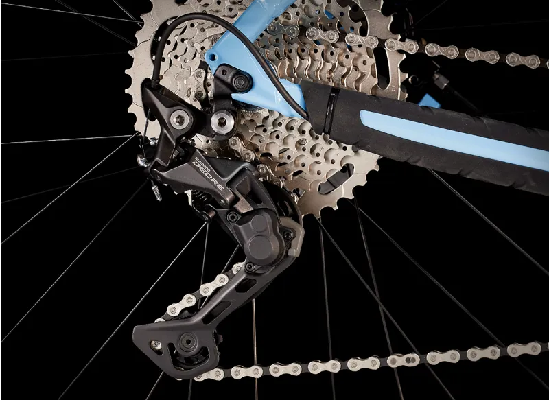 Trek Marlin 7 Gen 3 Hardtail Mountain Bike 2023 in Azure Blue-7